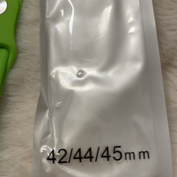 Wristlet.color green - Picture 4 of 4